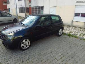 Renault Clio 1.5dci ler descriçâo Abril/02 - à venda -