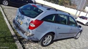 Renault Laguna 1.6 de 16v Agosto/01 - à venda - Ligeiros