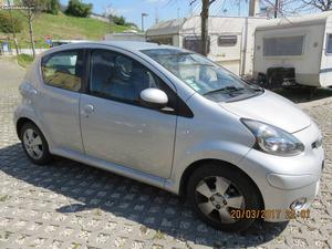 Toyota Aygo 1.0 Auto Full Extras Setembro/08 - à venda -