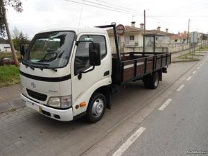 Toyota Dyna D4D  Ligeira Novembro/03 - à venda -