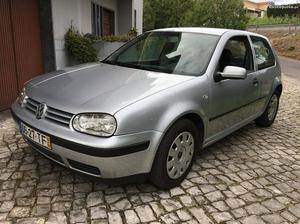 VW Golf 1.9 Tdi Van 110 Março/02 - à venda - Comerciais /