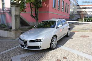 Alfa Romeo  JTDm 150cv Abril/06 - à venda - Ligeiros