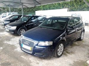 Audi A3 1.6 sportback Maio/05 - à venda - Ligeiros