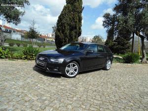 Audi A4 Avant 2.0 TDi Sport Julho/12 - à venda - Ligeiros