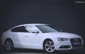 Audi A5 TDI +GPS. Março/14 - à venda - Ligeiros