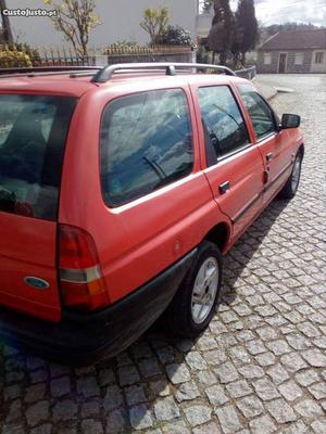 Ford Escort  Março/92 - à venda - Ligeiros