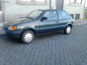 Ford Fiesta 1.1 Novembro/92 - à venda - Ligeiros