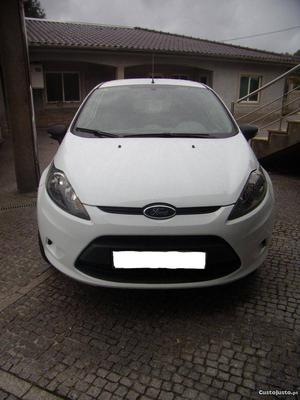 Ford Fiesta 1.4 TDCI Business Outubro/11 - à venda -