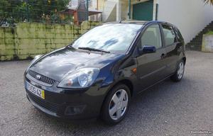 Ford Fiesta 1.4 TDCI Trend Junho/07 - à venda - Ligeiros