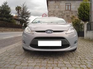 Ford Fiesta 1.6 tdci titanium Dezembro/10 - à venda -