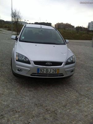 Ford Focus 1.6 TDCI 109CV Março/06 - à venda - Ligeiros