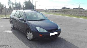 Ford Focus 1.8 tddi sw com a/c Julho/01 - à venda -