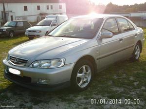 Honda Accord 1.8i vtec /a.c Auto Março/01 - à venda -