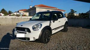 MINI Countryman Cooper SD2.0 D143 cv Maio/13 - à venda -