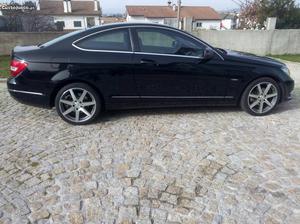 Mercedes-Benz C 220 coupé km Outubro/12 - à venda -