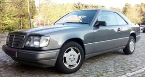 Mercedes-Benz E 200 CE Setembro/92 - à venda - Ligeiros