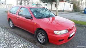 Nissan Almera 1.4 GX Novembro/95 - à venda - Ligeiros