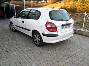 Nissan Almera 2.2 turbo Janeiro/02 - à venda - Comerciais /