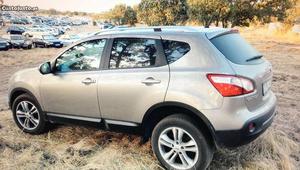 Nissan Qashqai dCi Tekna Premium Dezembro/12 - à venda -