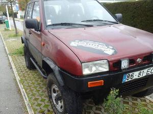 Nissan Terrano  gasolina Junho/96 - à venda - Pick-up/