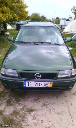 Opel Astra Astra troco Março/97 - à venda - Ligeiros