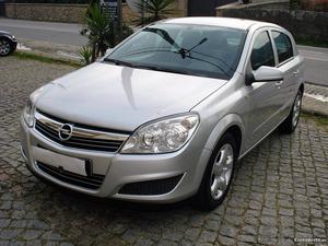 Opel Astra Cdti 90cv Julho/07 - à venda - Ligeiros