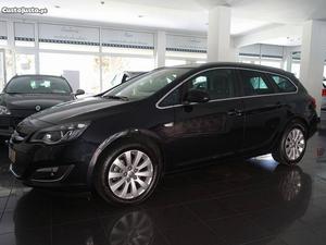 Opel Astra ST 1.6 CDTi Exec. SS Março/16 - à venda -