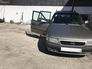 Opel Astra caravan 1.7 td Julho/96 - à venda - Ligeiros