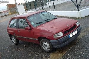 Opel Corsa 1.0 Coupé Junho/92 - à venda - Descapotável /