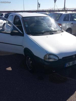 Opel Corsa 1.7 isuzu,só 690EUR Outubro/96 - à venda -