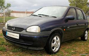 Opel Corsa  v Centenário Março/99 - à venda -