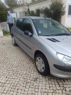 Peugeot 206 completamente novo Março/99 - à venda -