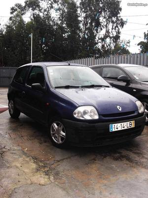 Renault Clio 1.2 Abril/98 - à venda - Ligeiros Passageiros,