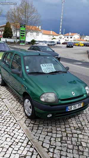 Renault Clio 1.2 b.estado neg Julho/00 - à venda - Ligeiros