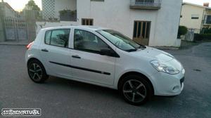 Renault Clio 1.5 dci Julho/13 - à venda - Ligeiros