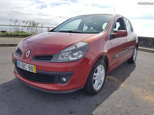 Renault Clio 3 1.5dci Janeiro/06 - à venda - Ligeiros