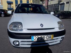 Renault Clio Diesel mt bom troco Agosto/99 - à venda -