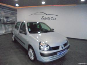 Renault Clio v A C Julho/03 - à venda - Ligeiros