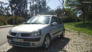 Renault Clio v Novembro/02 - à venda - Ligeiros