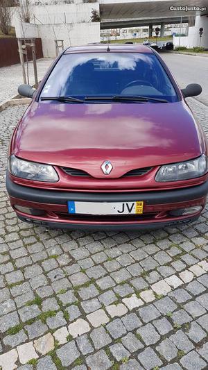 Renault Laguna 1.8RT Março/98 - à venda - Ligeiros