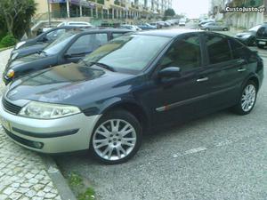 Renault Laguna 1.9 DCi Fevereiro/02 - à venda - Ligeiros