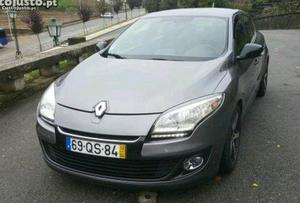 Renault Mégane 1.5 dci Abril/12 - à venda - Ligeiros