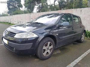 Renault Mégane 1.5D Maio/04 - à venda - Ligeiros