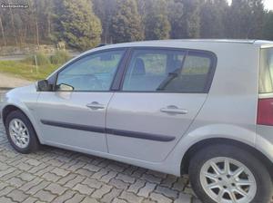 Renault Mégane DCI 5P  KM Abril/04 - à venda -