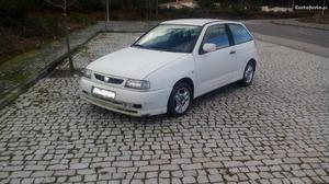 Seat Ibiza 1.9 td Dezembro/94 - à venda - Comerciais / Van,