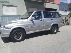 SsangYong Musso td Janeiro/00 - à venda - Pick-up/