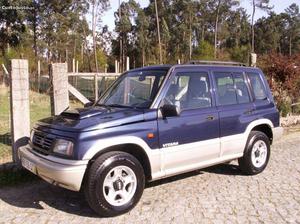 Suzuki Grand Vitara JLX 1.9 TD Dezembro/00 - à venda -