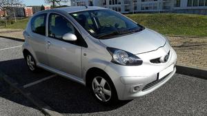 Toyota Aygo Sport pack Março/08 - à venda - Ligeiros