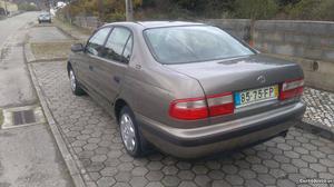 Toyota Carina cv Agosto/95 - à venda - Ligeiros