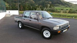 Toyota Hilux 2x4 cabine dupla Dezembro/94 - à venda -